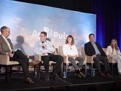 tech&innovation-panel-836x627compressed.jpg