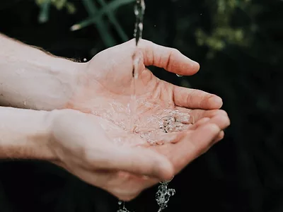 Water_Hands-(1).png