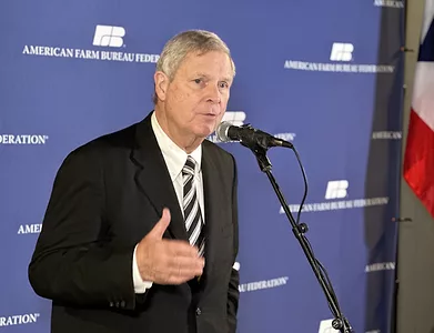 Vilsack-AFBF2.jpg