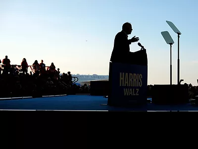 Walz speaks at rally.png