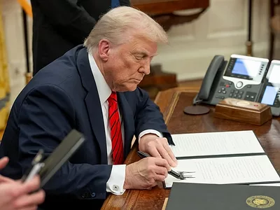 Trump-EO-WH.jpg