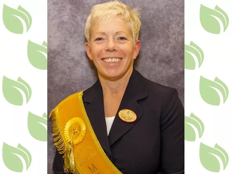 Christine Hemp.jpg