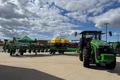 JD Tractor LJ Photo.jpg