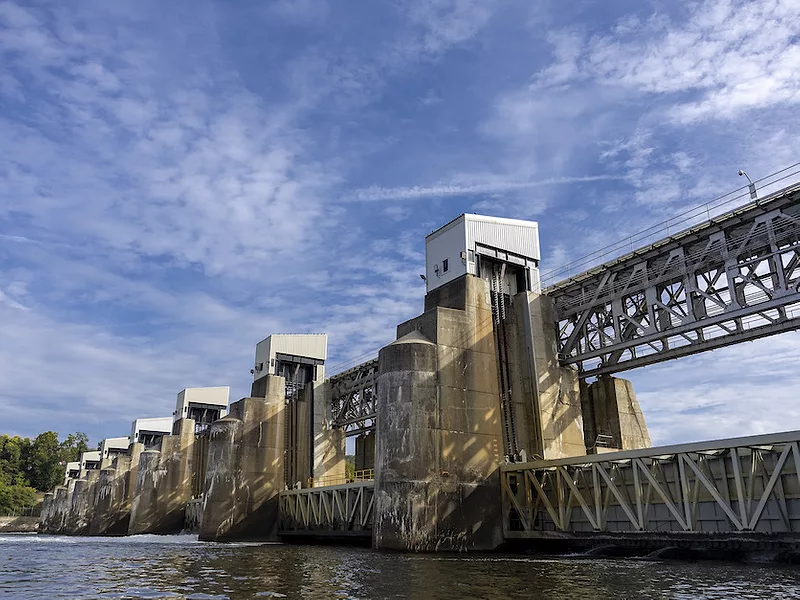 Montgomery Locks and Dam.jpg