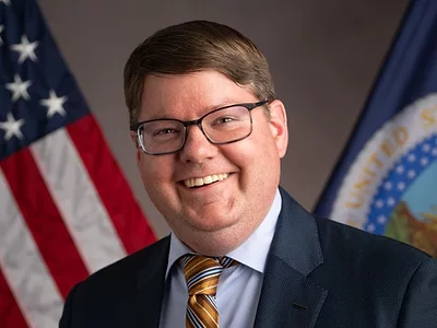 Vaden-official-photo-USDA-2025.jpg