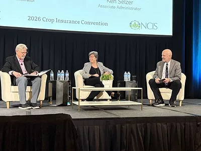 Tom Zacharias Pat Swanson Ken Selzer.CIIC agri-pulse photo.jpg