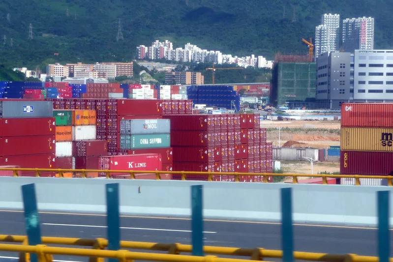 SHENZHEN-PORT-FLICKR-DCMASTER-PHOTO-MAR-2026.jpg