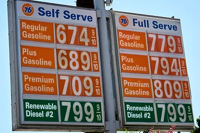 California gas prices AP photo.jpg