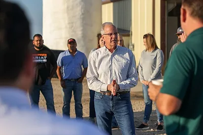 Moran - Dairy farmers.jpg