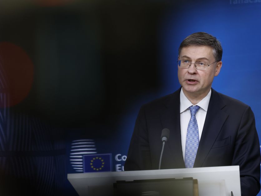 Dombrovskis-AP.jpg