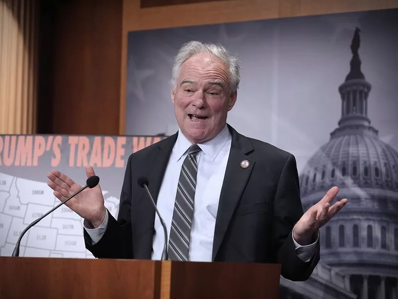 kaine-ap-4325.jpg