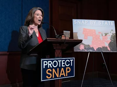 angie-craig-snap-presser-11-20-25-AP.jpg