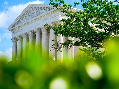 Supreme-Court-AP-photo-41726.jpg