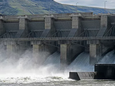 AP_Dec_23_Snake_River_Lower_Granite_Dam.jpg