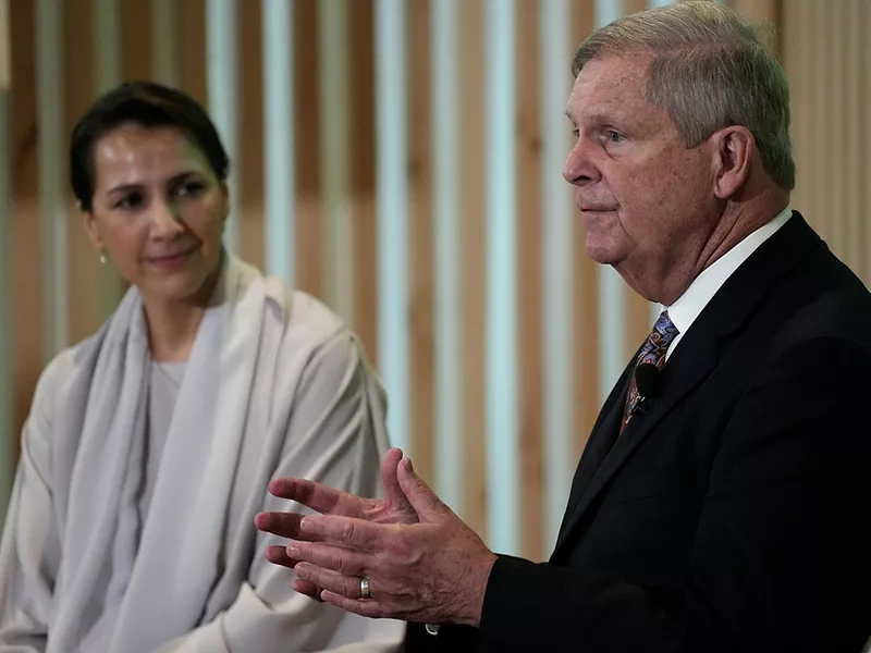 AP_Dec_23_Vilsack-Almheiri-COP28.jpg