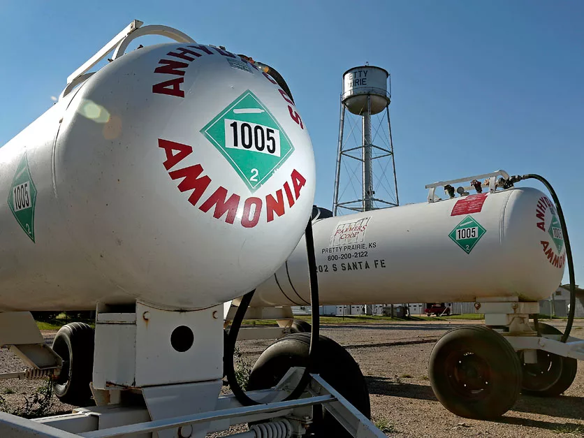 AP_Feb_23_fertilizer_anhydrous_ammonia.jpg