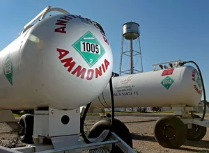 AP_Feb_23_fertilizer_anhydrous_ammonia.jpg