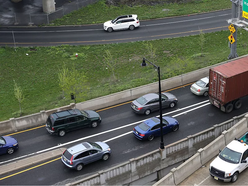 AP_Feb_23_traffic_cars_highway.jpg