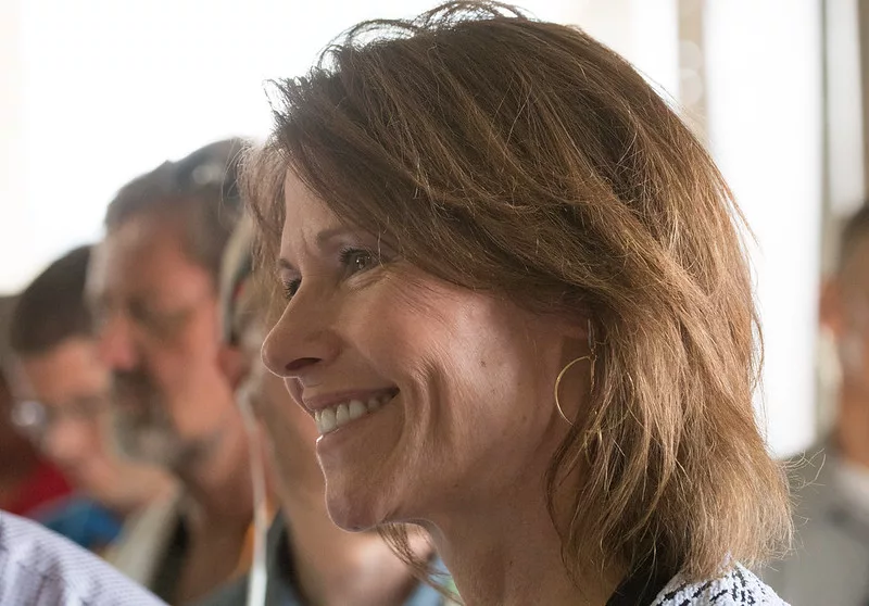Bustos.jpg
