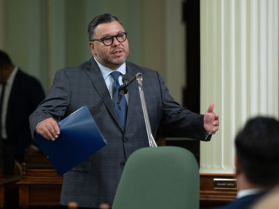 Eduardo Garcia presents a bill
