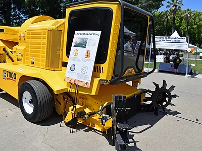 low-dust almond harvester