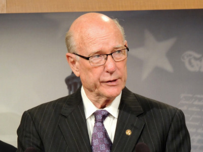 Sen. Pat Roberts, R-Kan.
