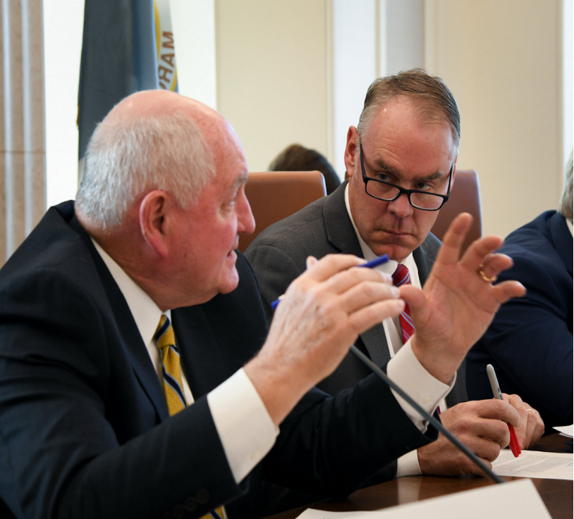 Ryan Zinke (R) with then-Ag Secretary Sonny Perdue.png