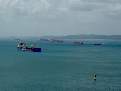 USGC17_PanamaCanal2.jpg