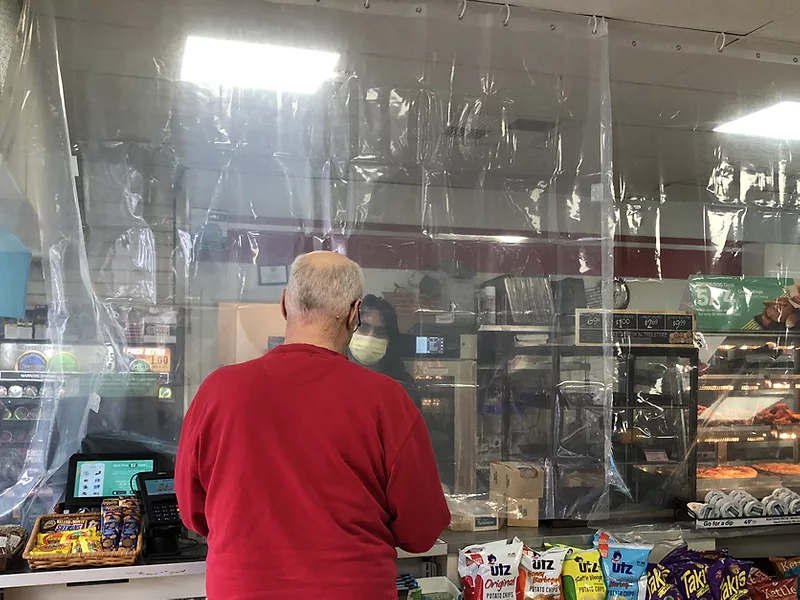 7-11 plastic