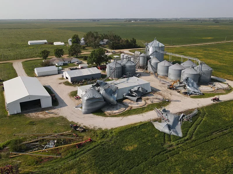 Ron Heck grain bins