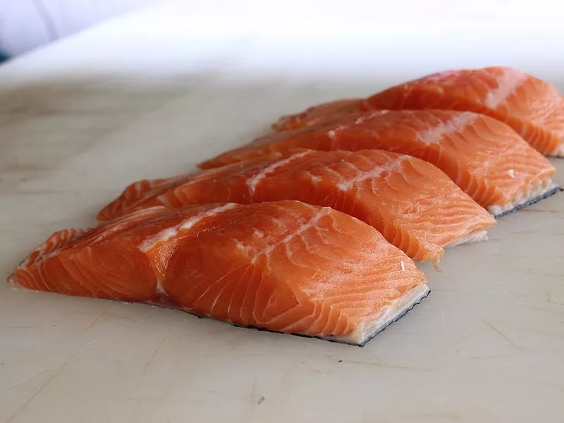 salmon_836cmprsd.jpg