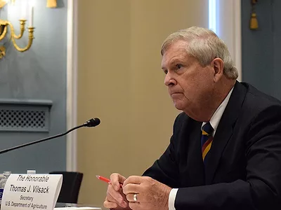 Tom-Vilsack-HouseAg1.jpg