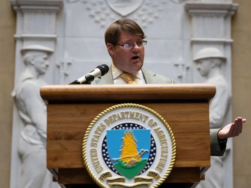 Vaden-at-USDA-USDA-photo.jpg