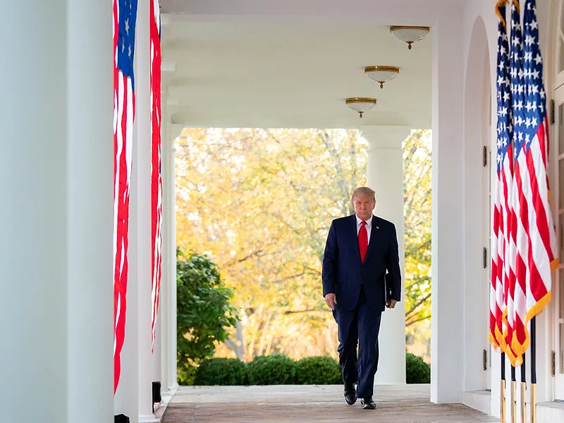 Trump_WH_walking.jpg