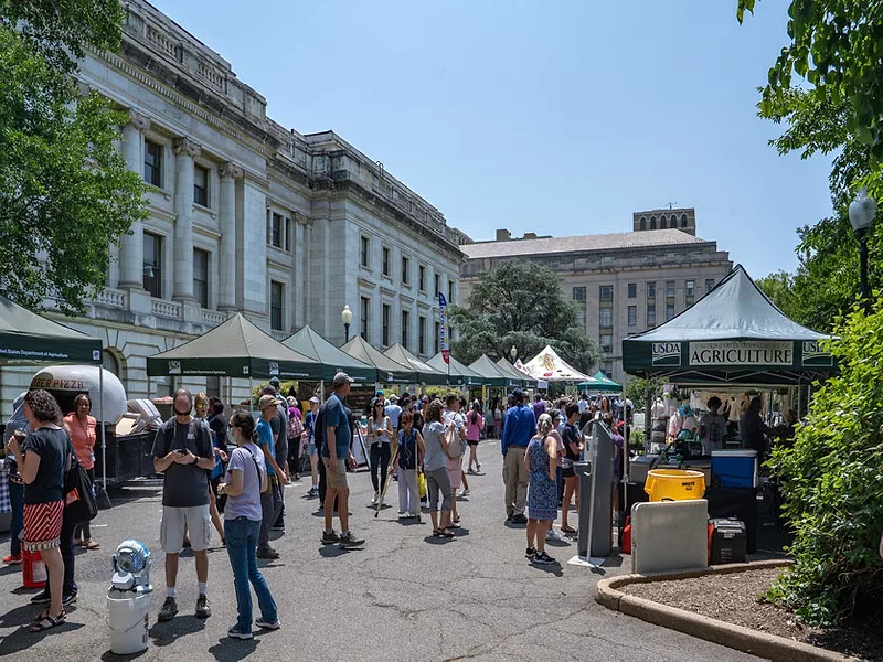 USDA_FarmersMarket_2023.jpg
