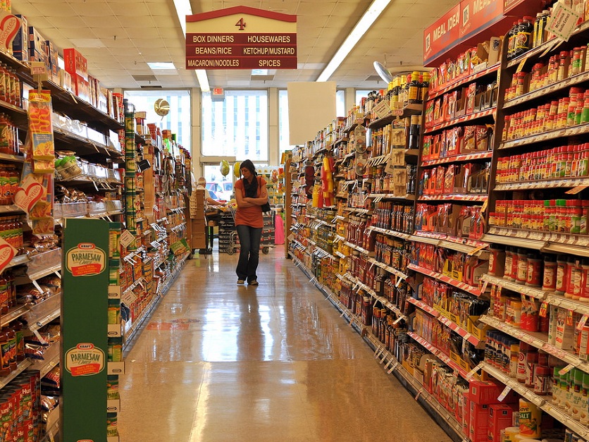 woman in grocery aisle