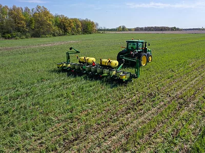 cover_crop_corn_planting_3.jpg
