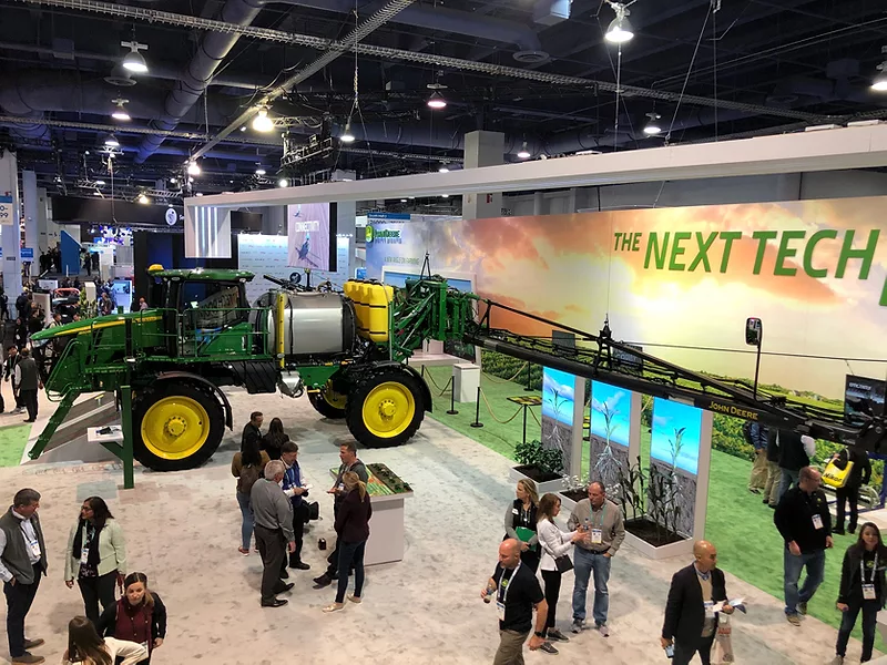 JohnDeere_CES