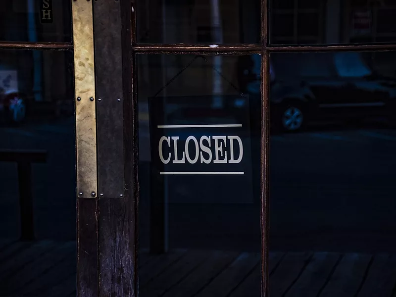 Closed sign