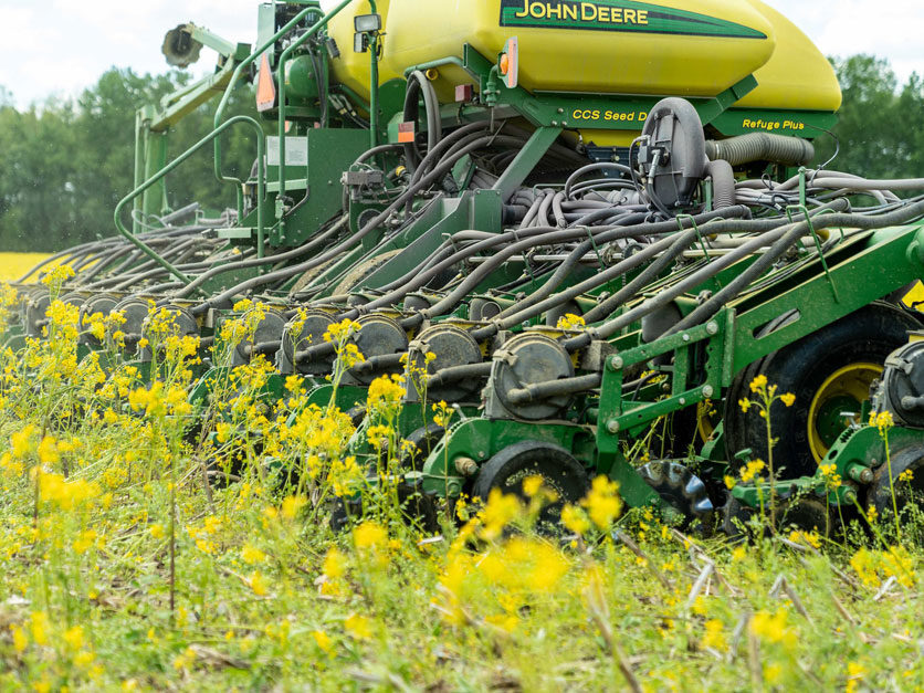 AFBF, Deere reach deal on ‘right to repair’ farm equipment AgriPulse