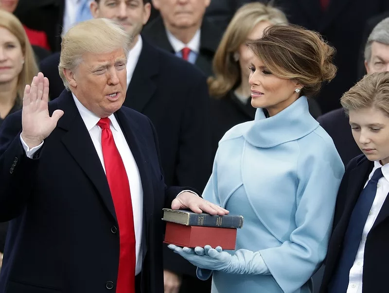 Trump swear in