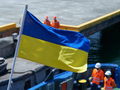 Ukrainian_flag_ship.jpg
