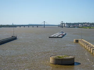 Barge