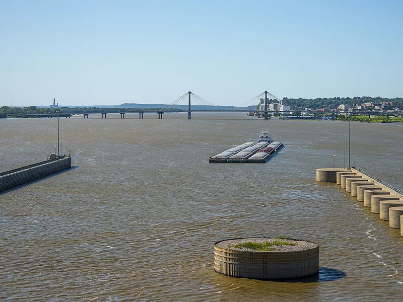 Barge