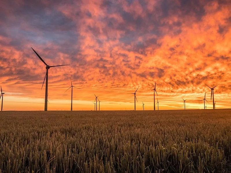 Wind-turbine-836